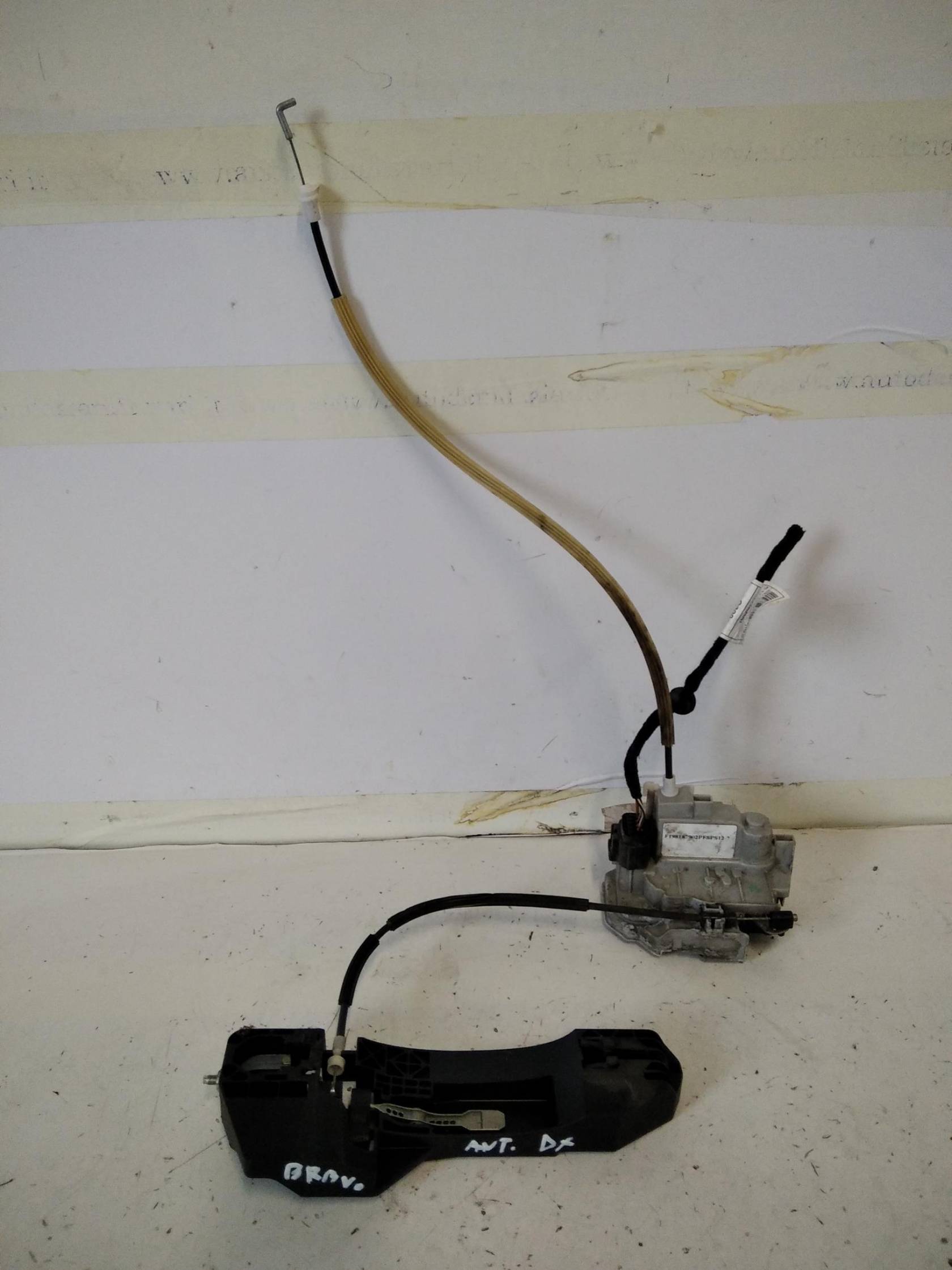 Serratura porta ant. dx.